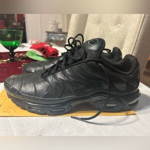 Nike Air Max Plus TN Triple Black Leather Men’s Sneakers